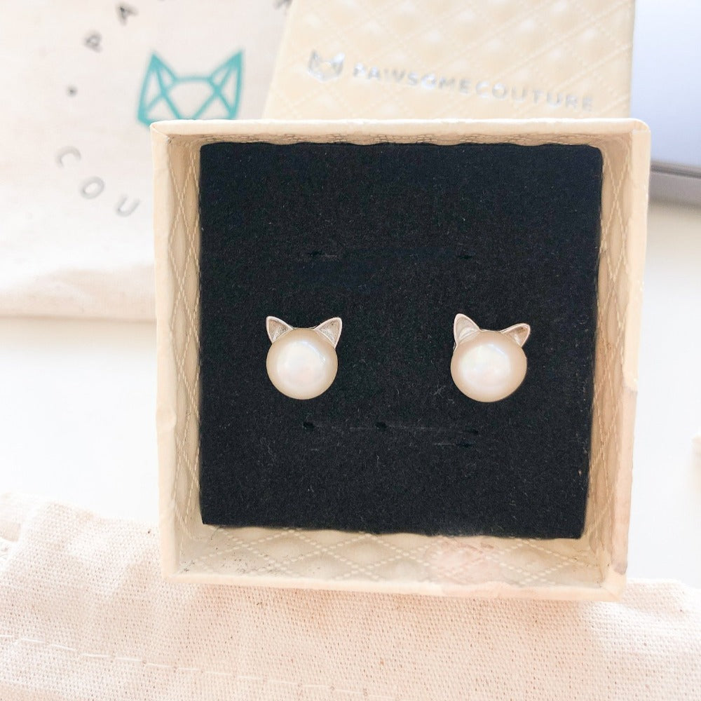 Pearl Cat Earrings